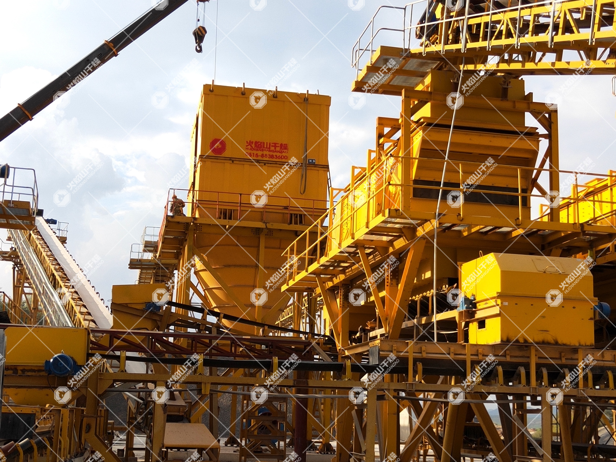 LQM型气箱脉冲袋式除尘器